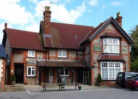 The Rose & Crown 호텔 Bulford 외부 사진