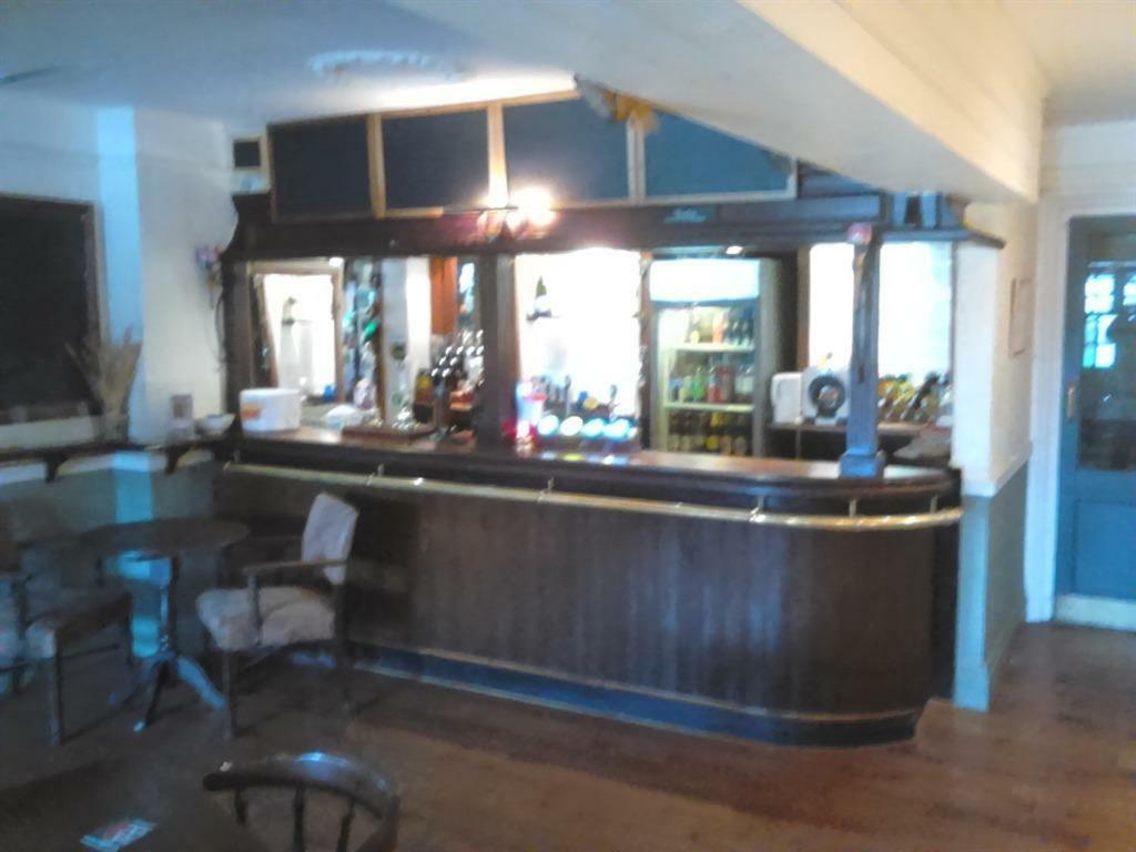 The Rose & Crown 호텔 Bulford 외부 사진