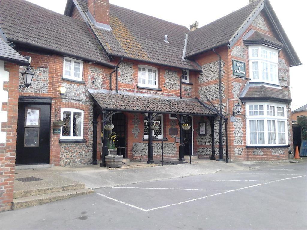 The Rose & Crown 호텔 Bulford 외부 사진